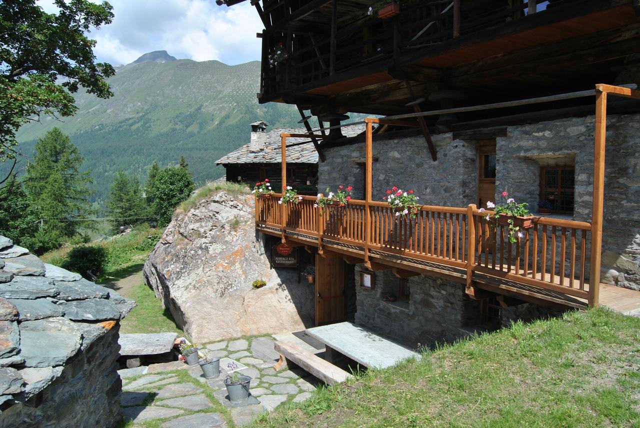 Hotel Frantze, Le Rascard 1721 Champoluc Esterno foto