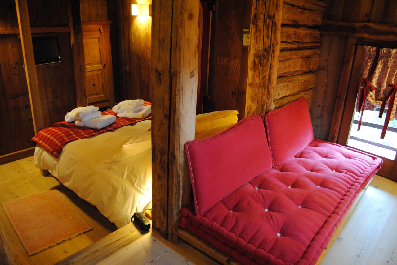 Hotel Frantze, Le Rascard 1721 Champoluc Esterno foto